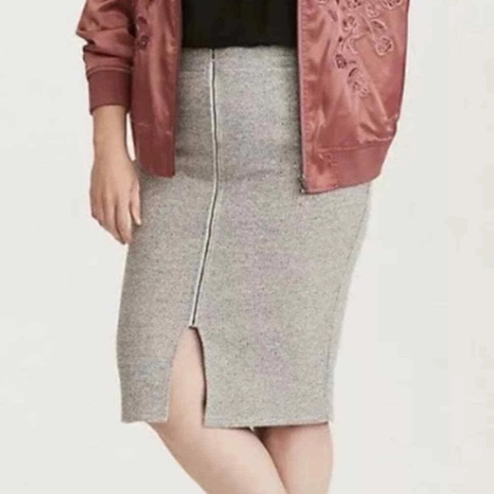 Torrid Grey Pencil Mini Skirt Women’s Plus Size 2
